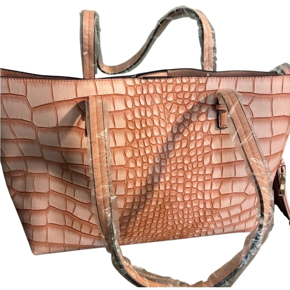 De Vesi Blush Crocodile Pattern Tote Bag. Pink Rose 16”W X 11”L