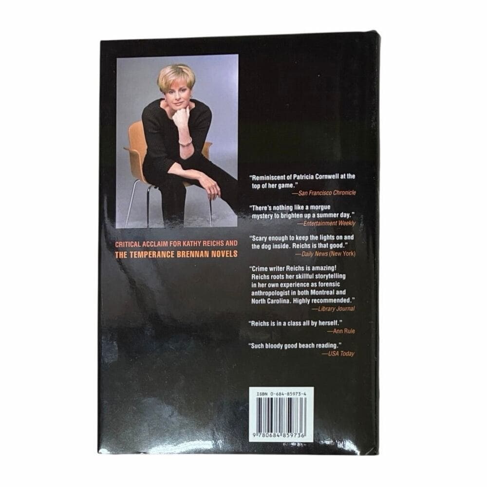 Grave Secrets: A Novel A Temperance Brennan Novel Book