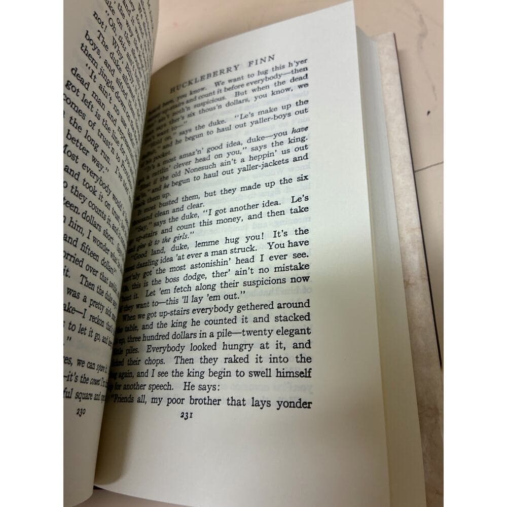 the adventures of huckleberry finn book, by Mark Twain, 1992 Hardcover - Thumbnail 2