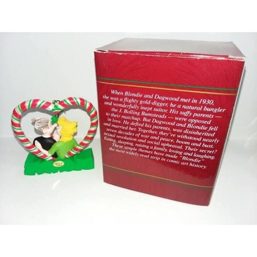 1999 Carlton Cards Heirloom Collection BLONDIE & DAGWOOD "Smooch" Xmas ornament