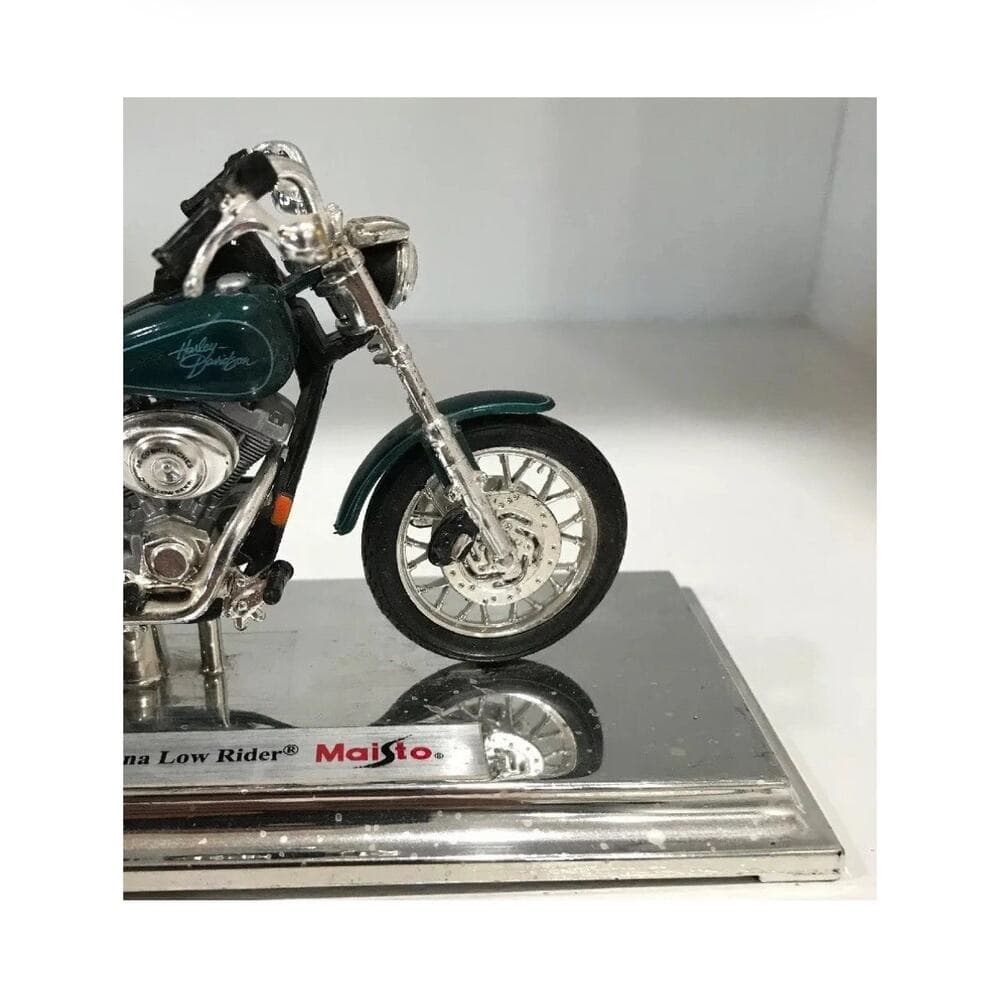 2000 HARLEY DAVIDSON FXDL DYNA LOW RIDER 1:18 Scale Diecast Model by Maisto - Thumbnail 3