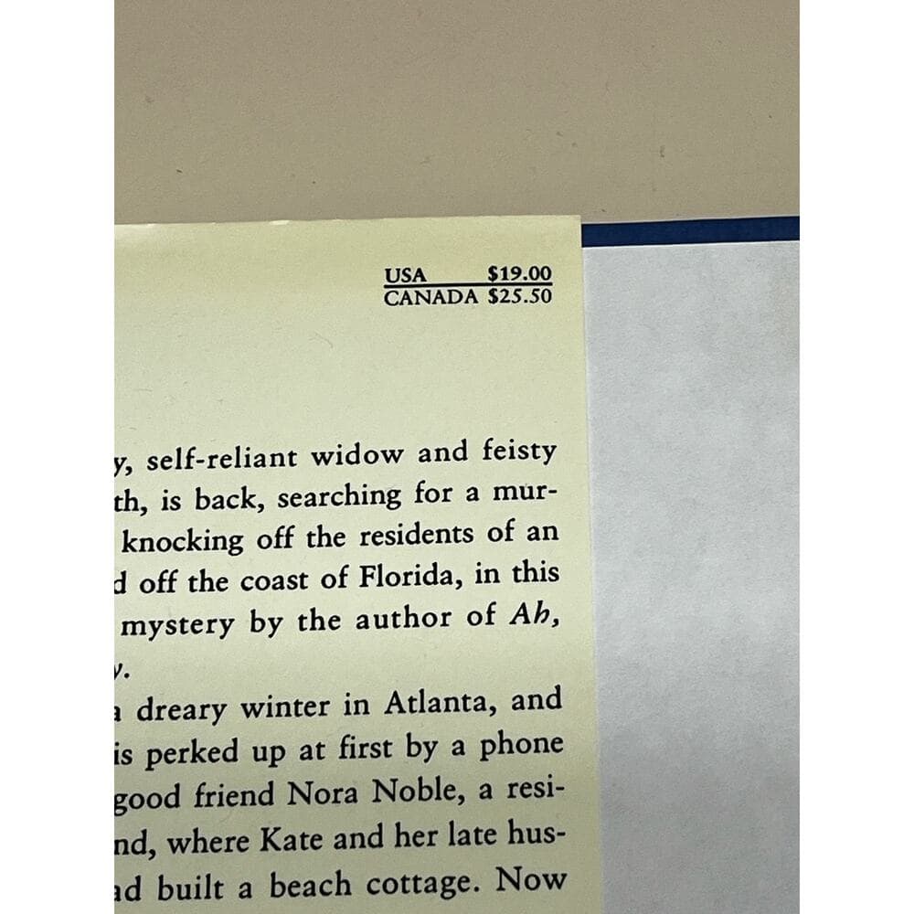 Straight as an Arrow A Kate Mulcay Mystery Hardcover Book - Thumbnail 3