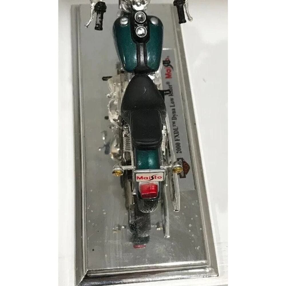 2000 HARLEY DAVIDSON FXDL DYNA LOW RIDER 1:18 Scale Diecast Model by Maisto - Thumbnail 6