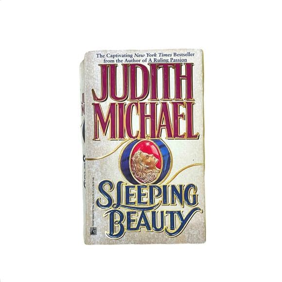 Judith Michael Sleeping Beauty Paperbook - Thumbnail 7