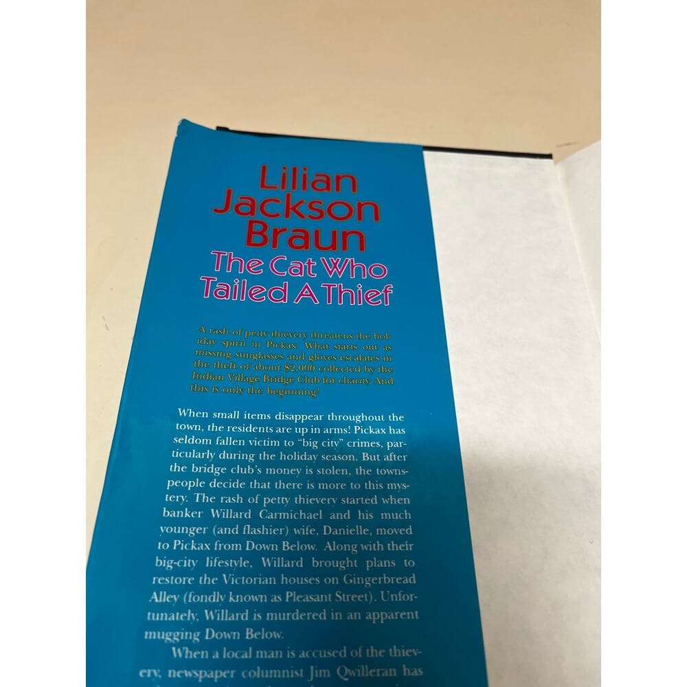The Cat Who Tailed a Thief Lilian Jackson Braun HardCover Book - Thumbnail 3