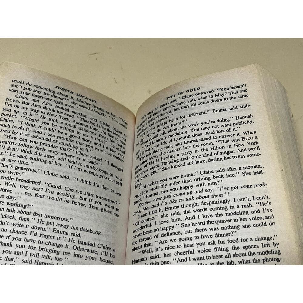 Pot Of Gold Judith Michael Paper Book - Thumbnail 4