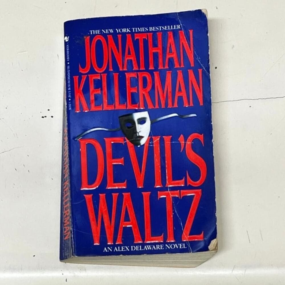 Devil’s Waltz Jonathan Kellerman Paper Book