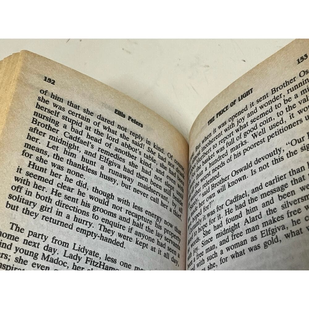 Thou Shalt Not Kill : Father Brown Father Dowling And A Host Of Other book - Thumbnail 2