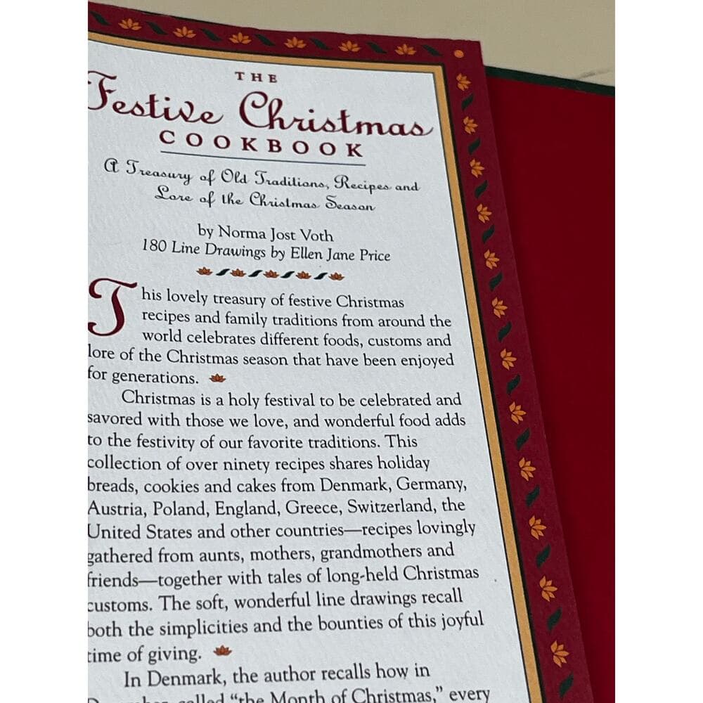 The Festive Christmas Cookbook: A Treasury of Old Traditions, Recipes - Thumbnail 4
