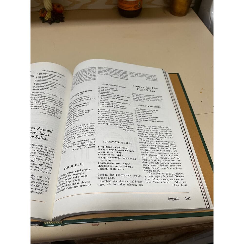 Southern Living: 1990 Annual Recipes Southern Living Annual Recipes book - Thumbnail 2