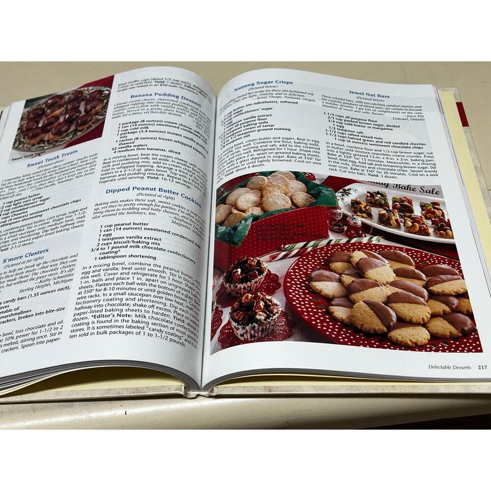 Taste of Home's 1999 Quick Cooking Annual Recipes Hardcover Book - Thumbnail 2