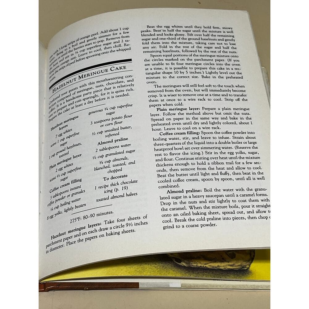 Classic Cakes and Cookies by Barbara Maher book - Thumbnail 2