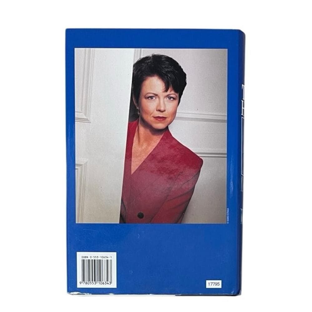 Dust to Dust Hardcover Book Tami Hoag