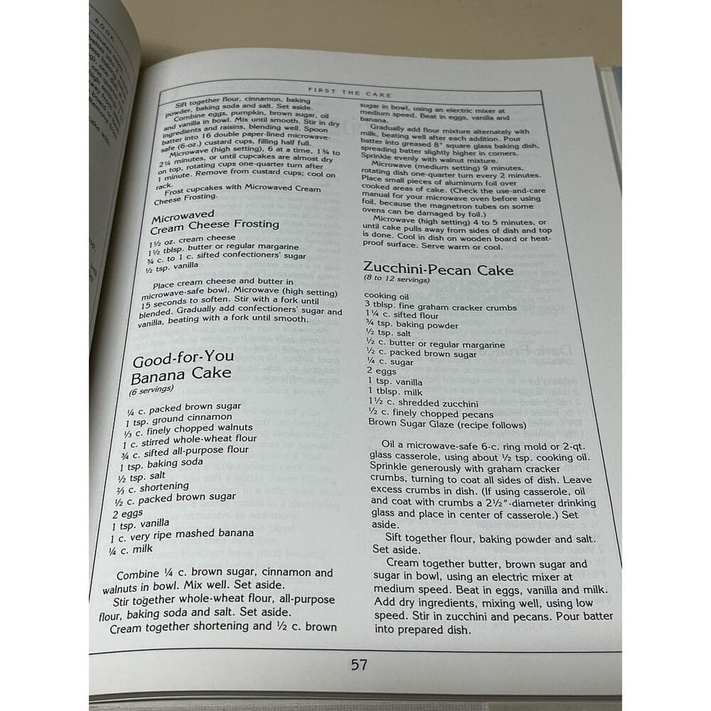 Farm Journal's Complete Cake Decorating Book (Hardcover) - Thumbnail 2