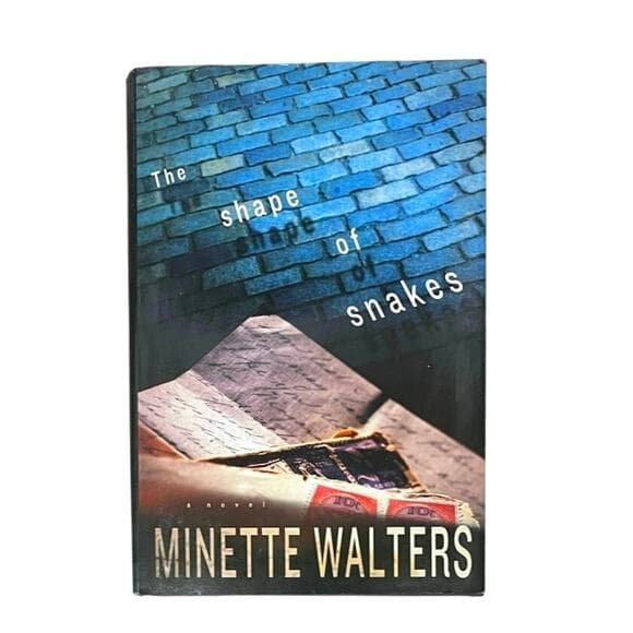 The Shape Of Snakes By Minette Walters Hardcover Book - Thumbnail 6