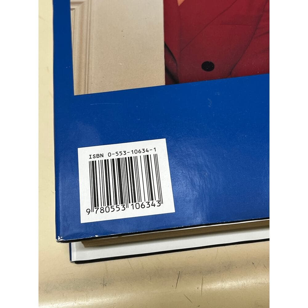 Dust to Dust Hardcover Book Tami Hoag - Thumbnail 2