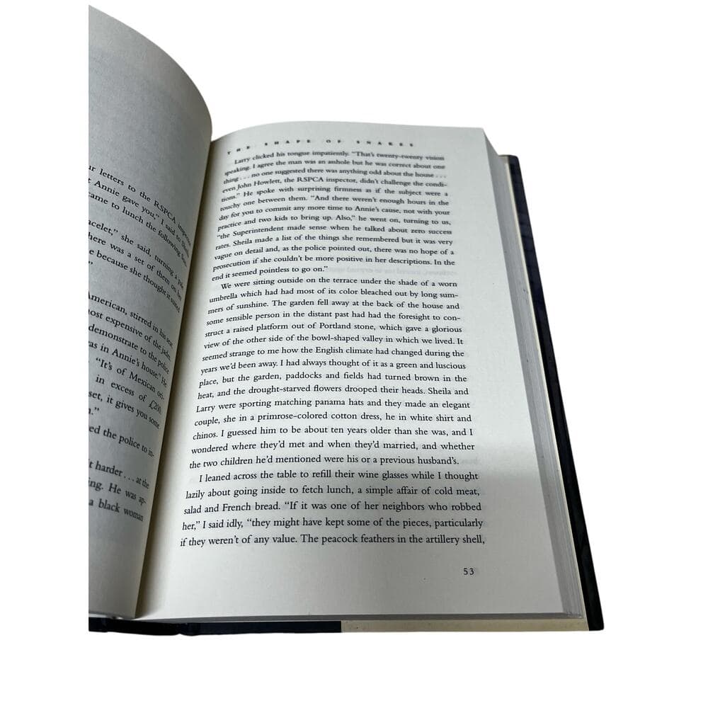 The Shape Of Snakes By Minette Walters Hardcover Book - Thumbnail 3