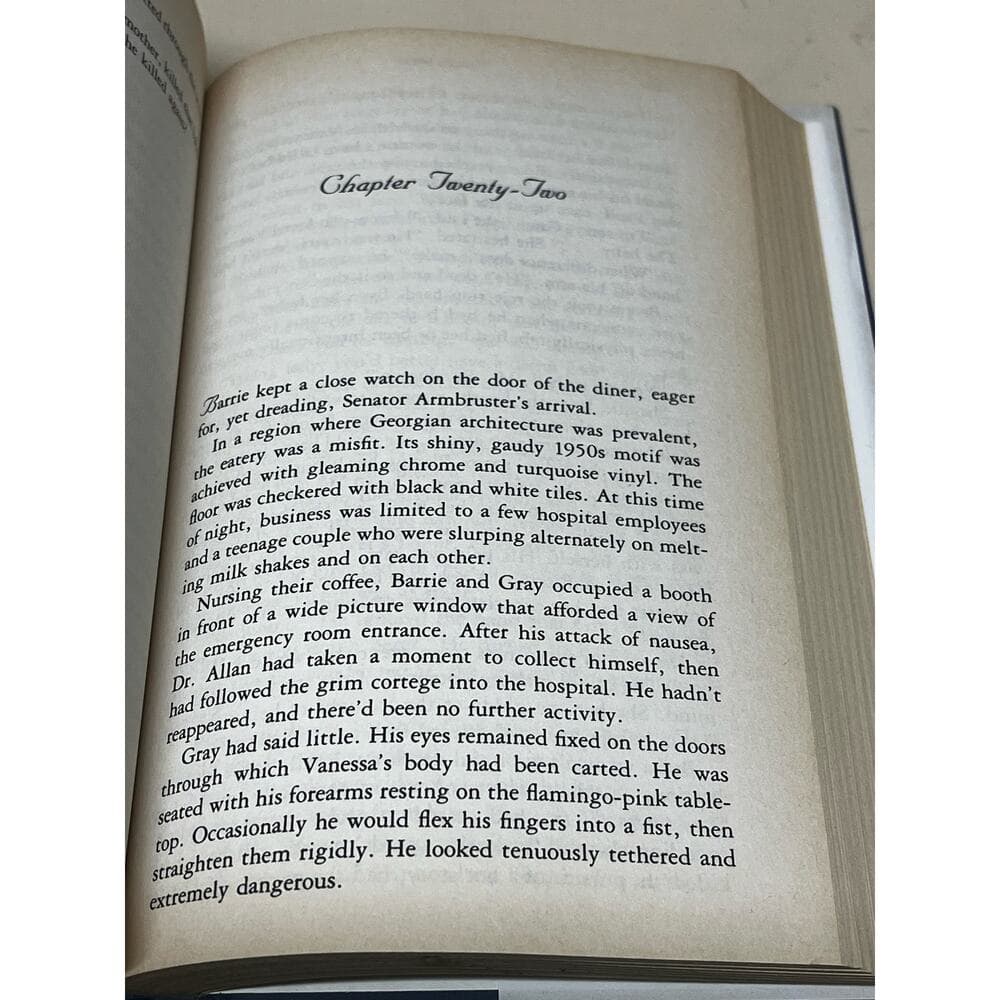 Exclusive Sandra Brown Hardcover Book - Thumbnail 3