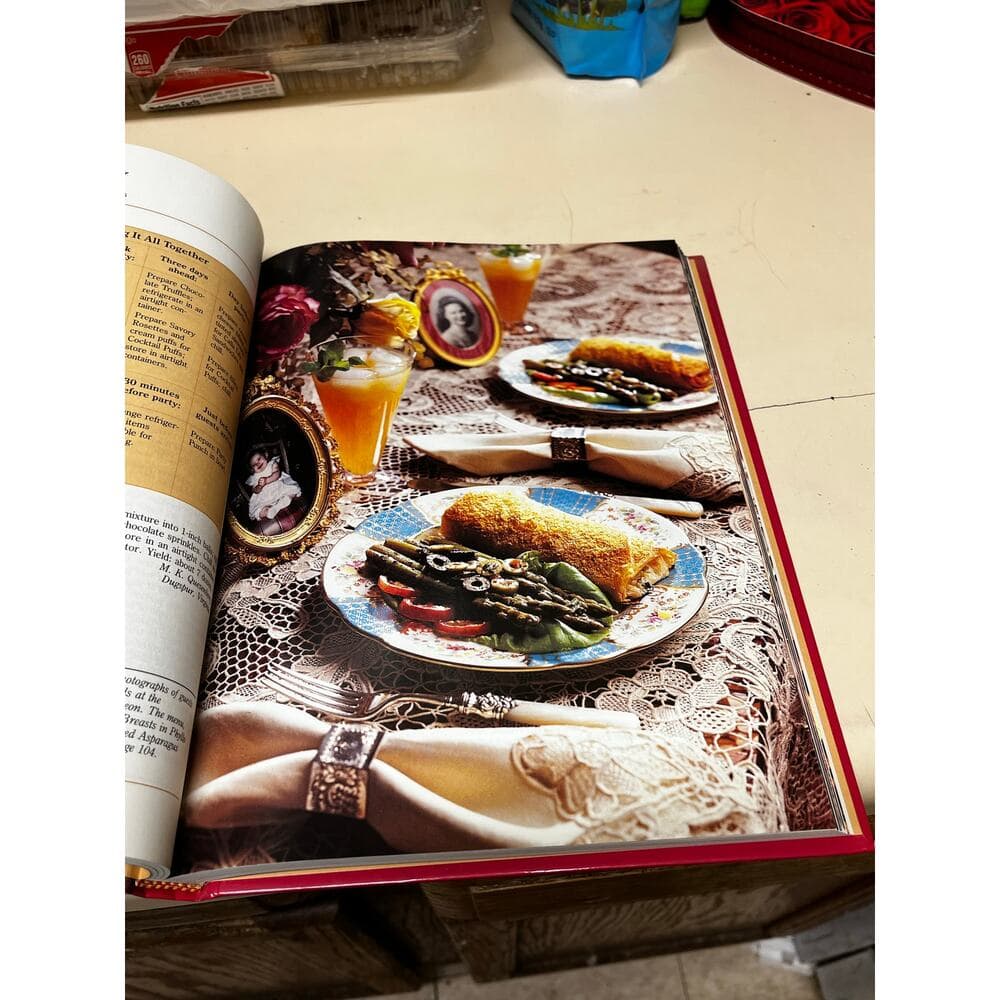 Southern Living 1991 Annual Recipes (Southern Living Annual Recipes) (Hardcover) - Thumbnail 4