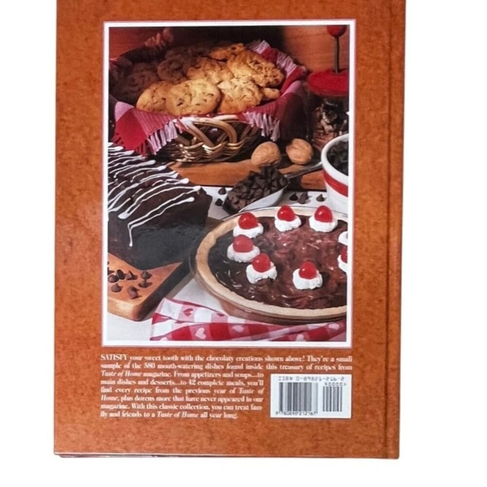 1998 Taste of Home Annual Recipes - Hardcover - Thumbnail 2