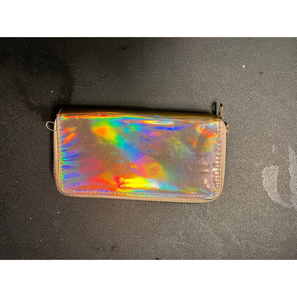 Women’s wallet In Good Condition 8” W X 4” L - Thumbnail 3