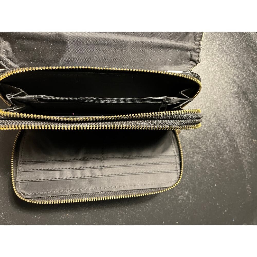 Women’s Black & White Wallet 5” L X 8” W - Thumbnail 4