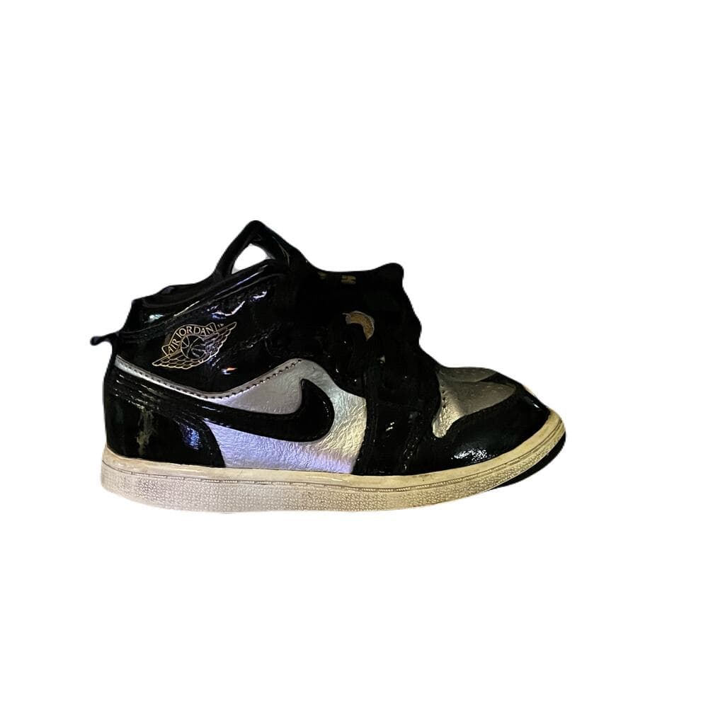 KIDS JORDAN 1 MID SE TD (BLACK/METALLIC GOLD/METALLIC SILVER) SIZE 10C