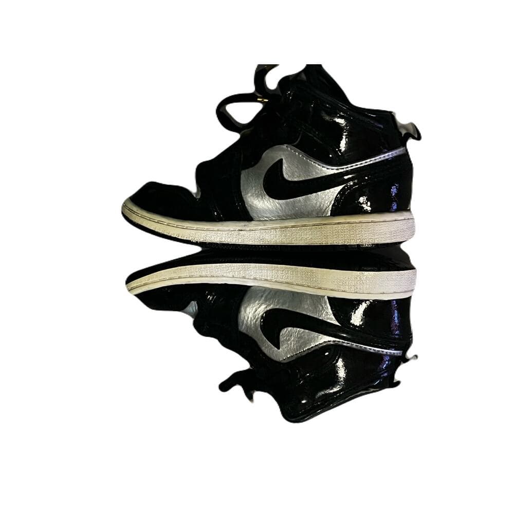 KIDS JORDAN 1 MID SE TD (BLACK/METALLIC GOLD/METALLIC SILVER) SIZE 10C - Thumbnail 5