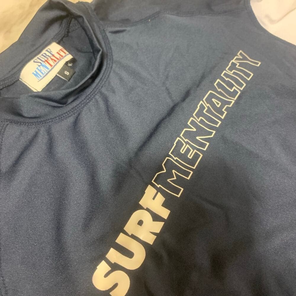 Surf mentality T-Shirt Size Small