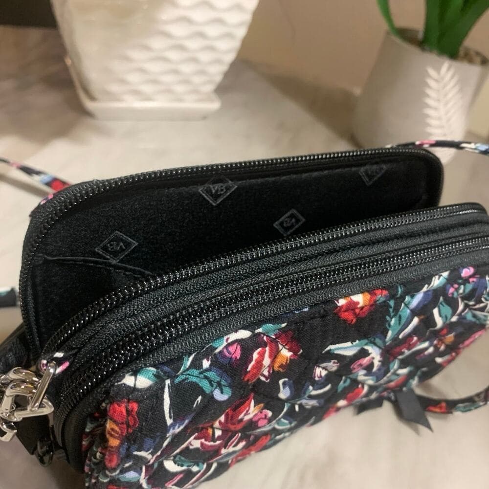 Vera Bradley Womens HandBag
