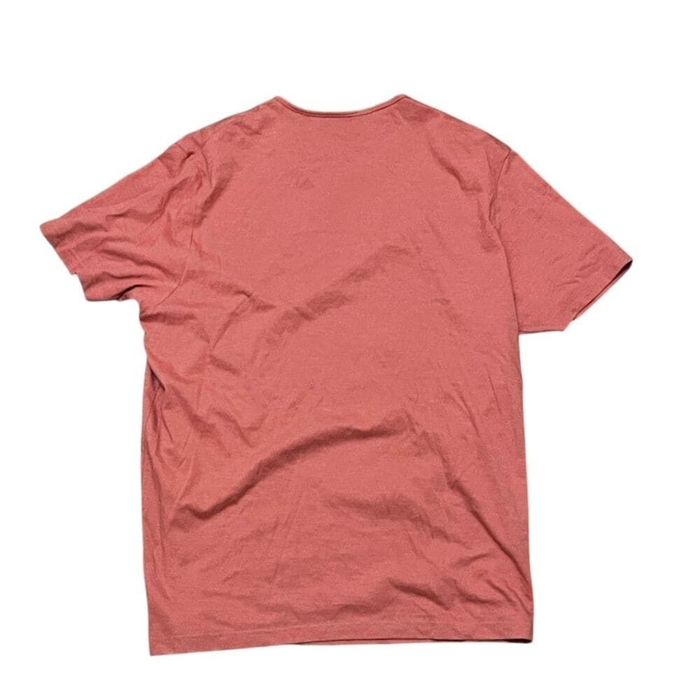 Levi’s Men’s Peach Top With 3 Buttons On It Size X-Large - Thumbnail 3