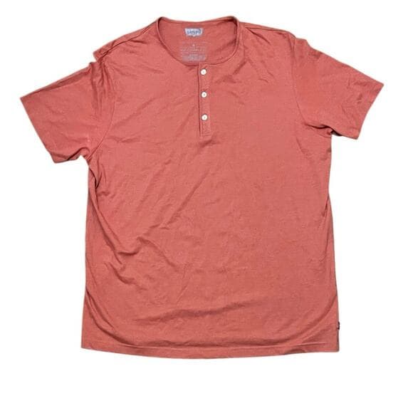 Levi’s Men’s Peach Top With 3 Buttons On It Size X-Large - Thumbnail 6