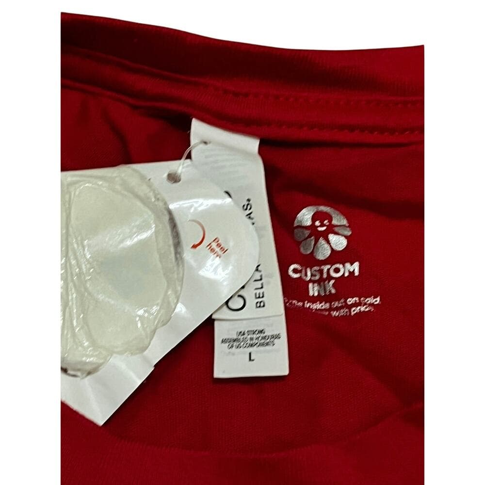 Custom Ink Men’s Red T-Shirt Size Medium - Thumbnail 2