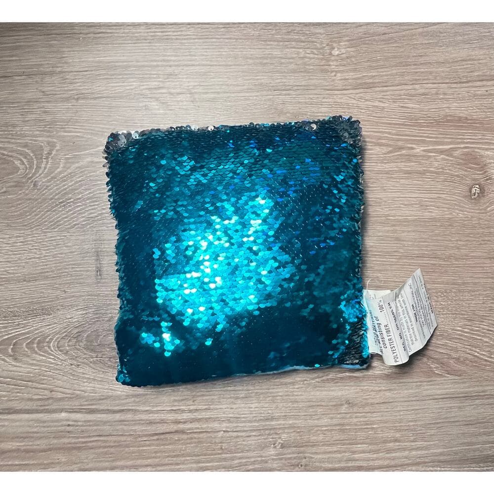 Stuffed Pillow Green & Sliver 9” X 9” - Thumbnail 2