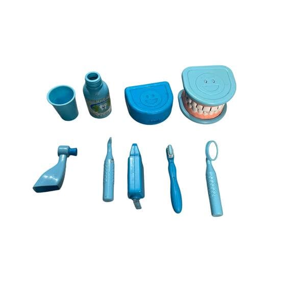 Super Smile Dentist Kit With Pretend Play Set of Teeth And Dental Accessories - Thumbnail 4