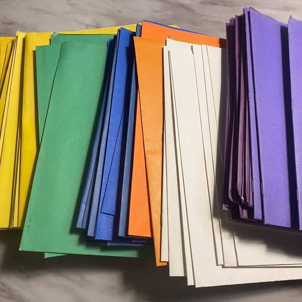 85 Two Pocket Plastic Folders, Assorted Colors, Durable Folders, Letter Size wit - Thumbnail 3