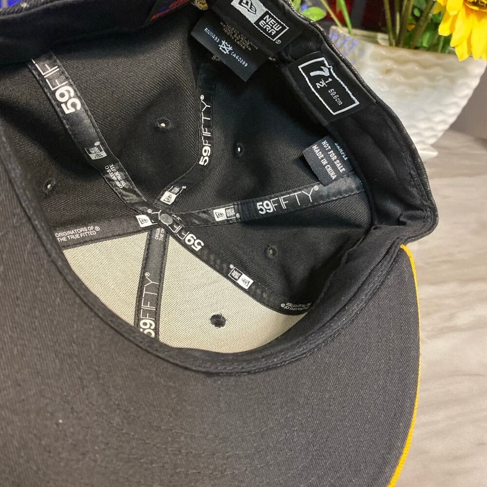 Pirates New Era Hat Size 7 1/2 Black & Yellow - Thumbnail 4