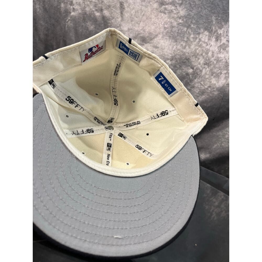 New Era Hat Size 7 5/8 White With Black Stripes - Thumbnail 4