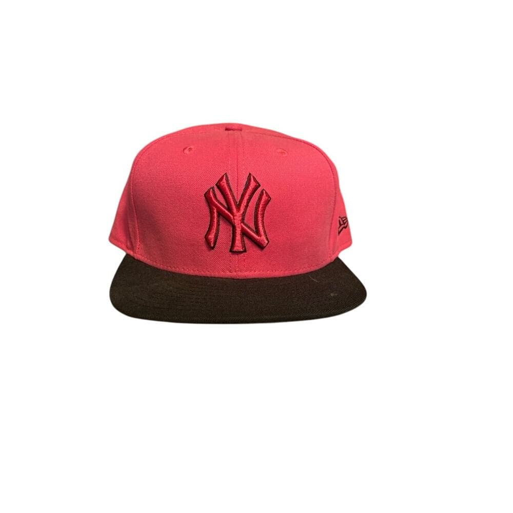 New Era Hat Size 7 1/2 Pink & Black Yankee - Thumbnail 6