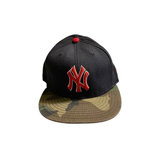 Yankee New Era Hat Size 7 5/8 Black/Red/Army - Thumbnail 6