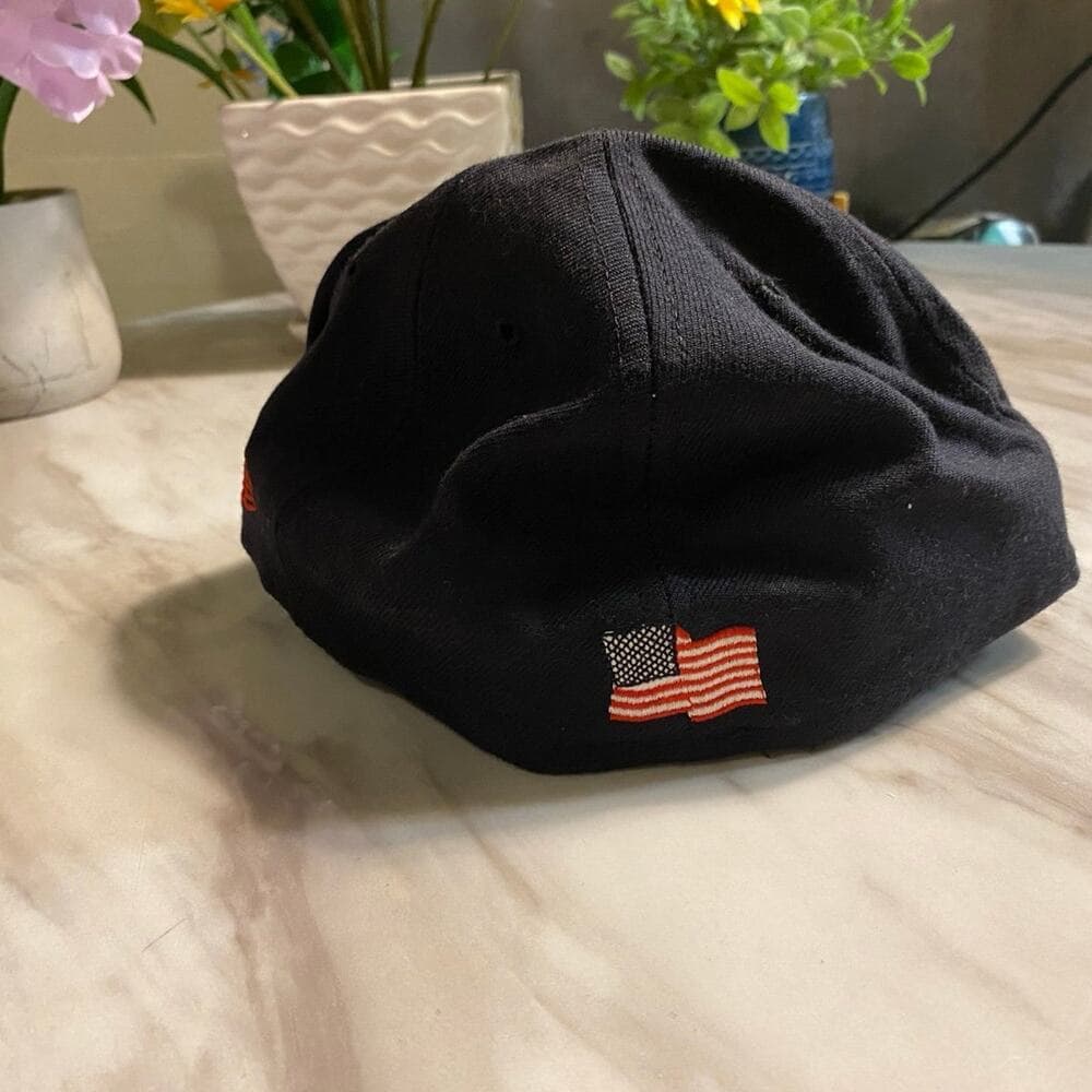 Yankee New Era Hat Size 7 5/8 Black/Red/Army - Thumbnail 2