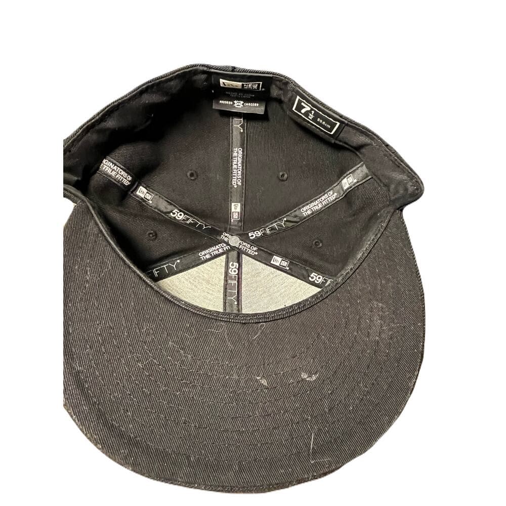 New Era Bronx Black , Green , & Red Hat Size 7 1/2 - Thumbnail 4