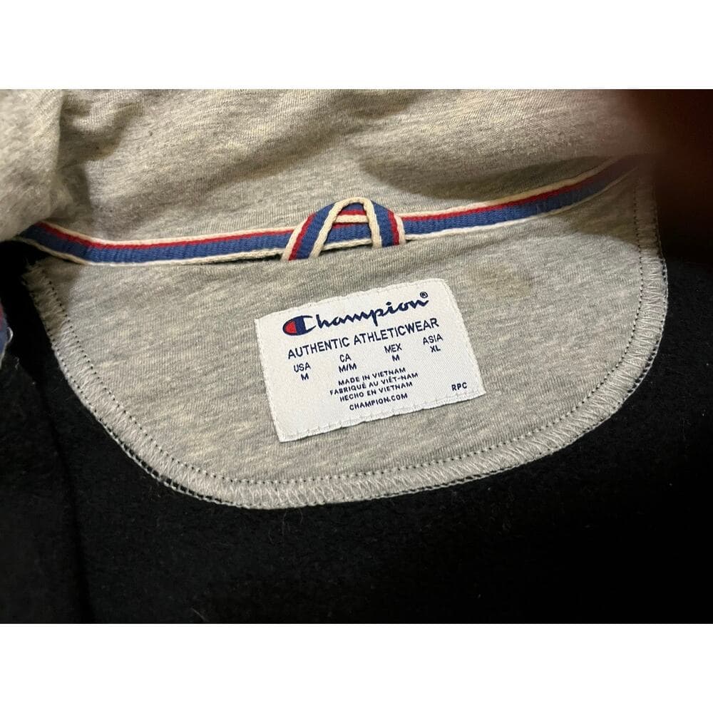 Champion Men’s Black CrewNeck Sweater Size Medium - Thumbnail 2