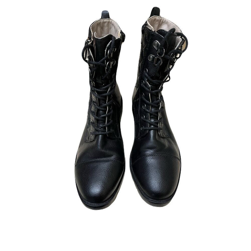 White mountain woman, shoe boots Size 7 Black 7 1/2