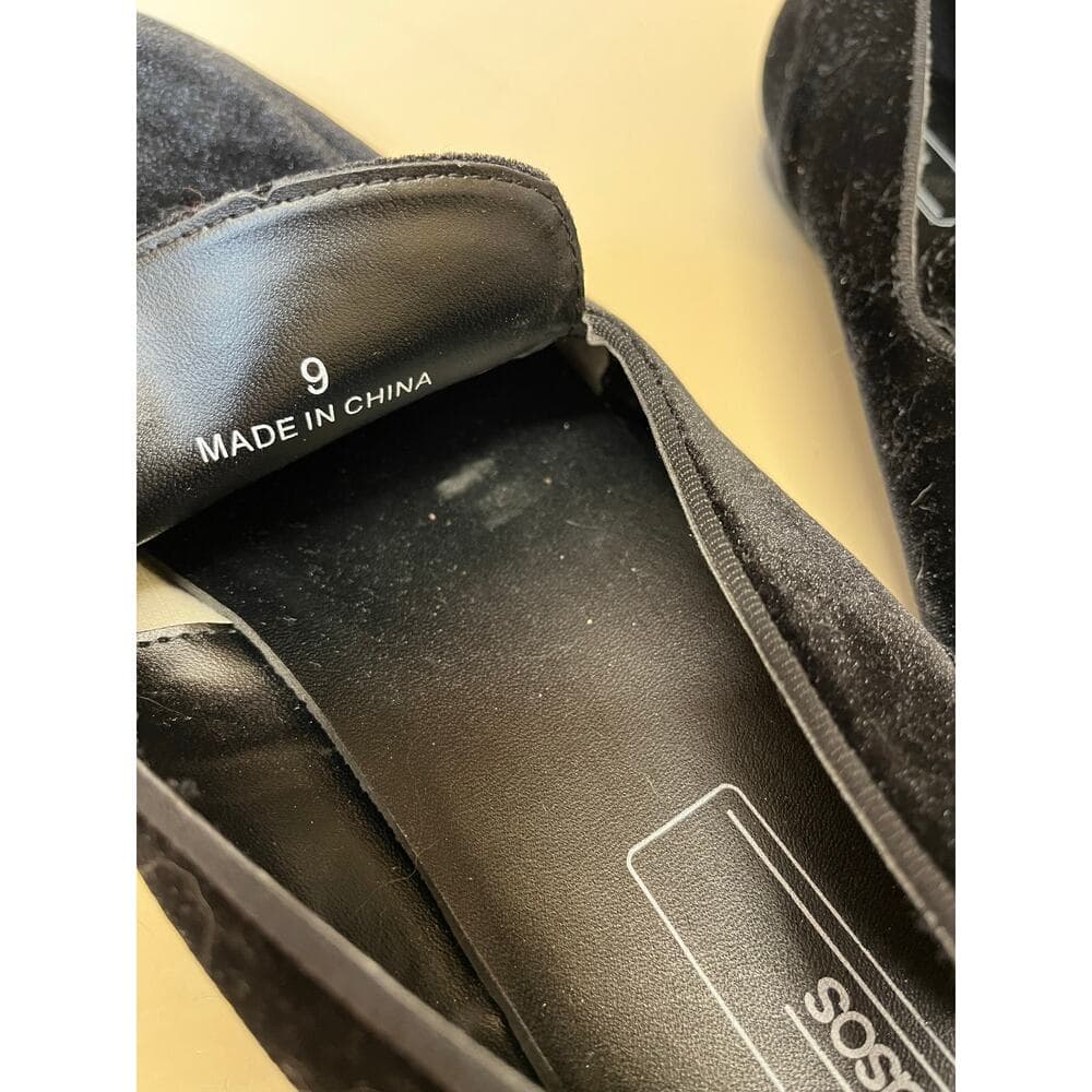 ASOS women’s Loafers In Black Velvet With Badge Detail - Thumbnail 6