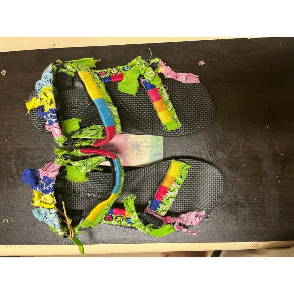 Trekky Handpainted Sandals - Thumbnail 4