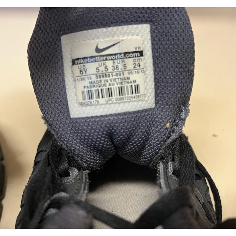 Black & Gray Nike Sneakers For Kids unisex Size 6 - Thumbnail 5