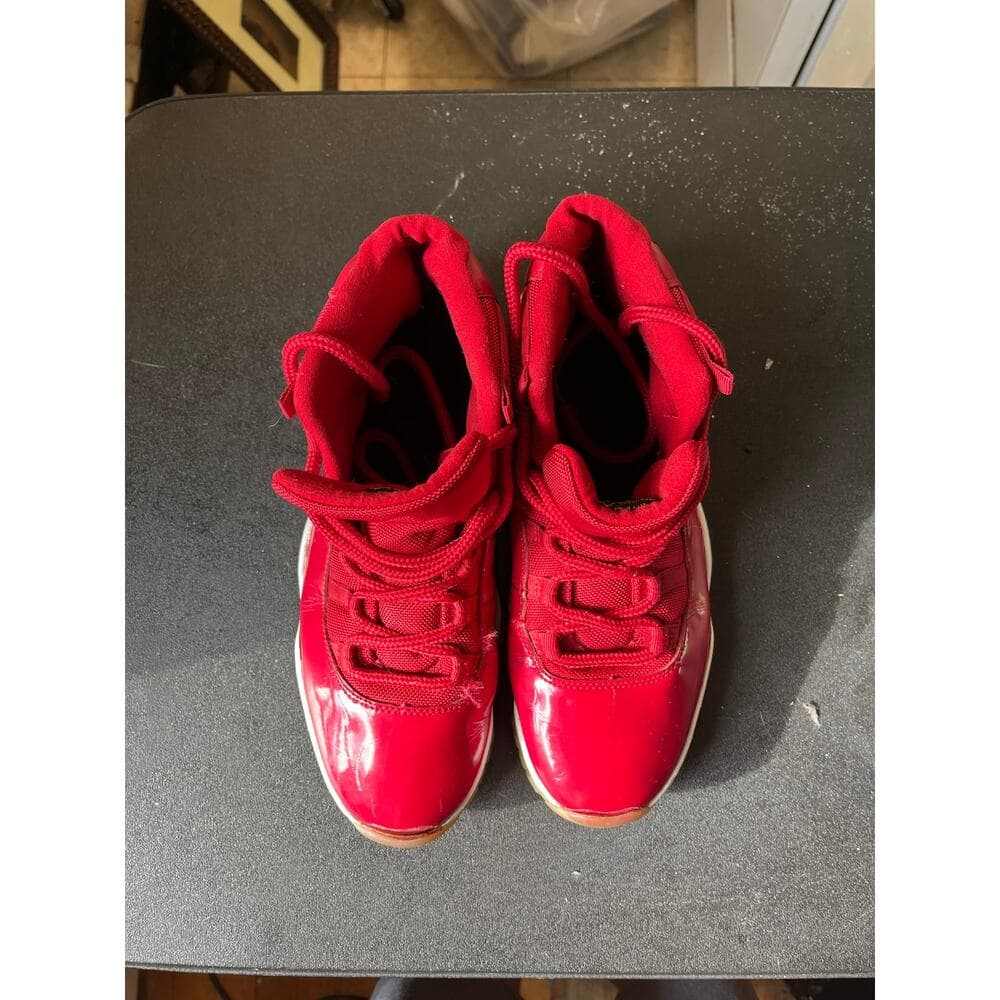 Jordan Retro High Win Like ‘96 Red Sneakers Size 10 - Thumbnail 5