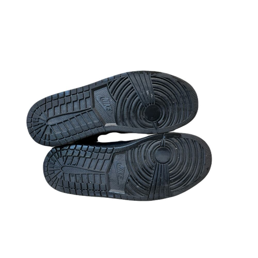 Air Jordan 1 Mid "Triple Black Size 9.5 - Thumbnail 3