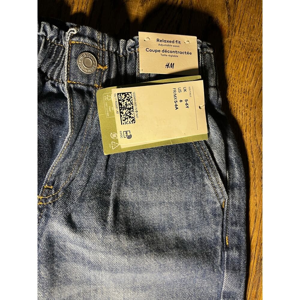 H & M Denim kid’s Jean’s Size 6 - Thumbnail 2